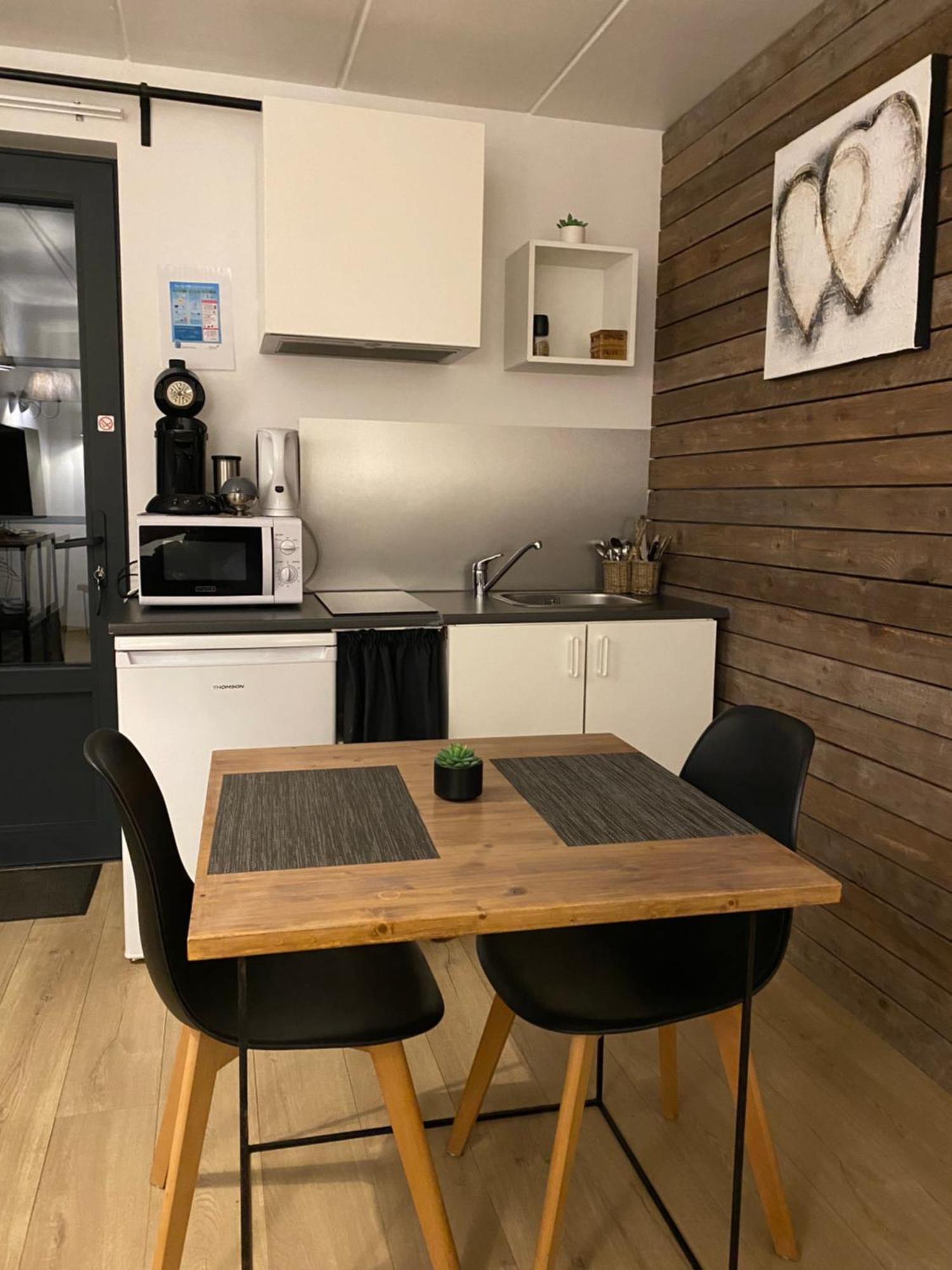 Le Petit Studio De L'Espace Bien Etre Libin Bagian luar foto